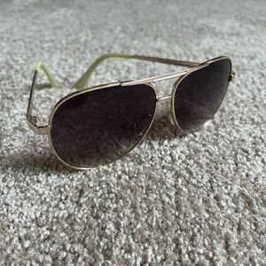 VTG 90’s Metal Frame Aviator Sunglasses